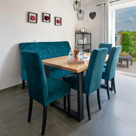 Semesterbostad Piccolo Paradiso By Rent Istria Novigrad Istria